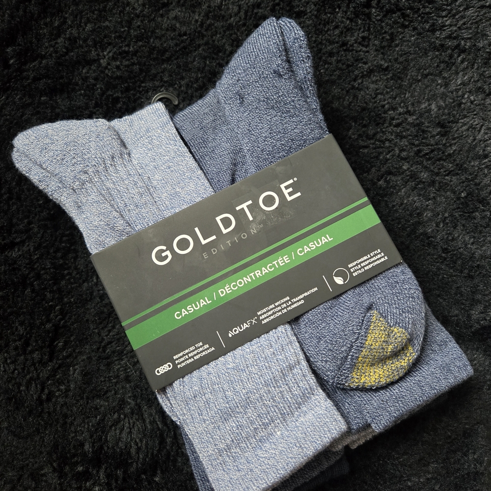 Gold Toe Men's Casual Socks in Blue and Gold